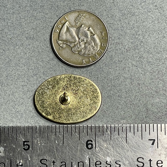 St Labre Indian School Vintage Tac Pin Guardian Angel Over Native Couple Enamel - Picture 2 of 2